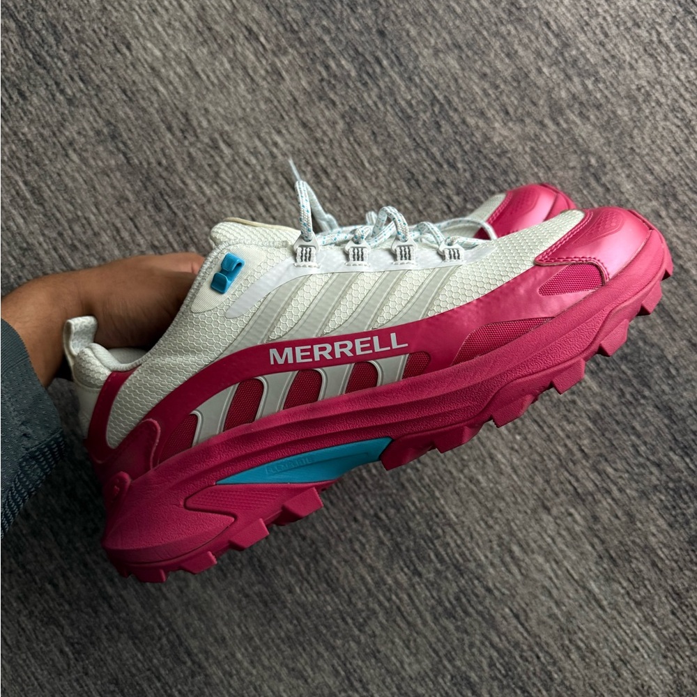 Merrell x Jeep Moab snekers